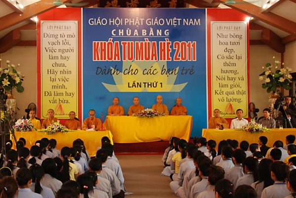 Chùa Bằng long trọng tổ chức lễ khai mạc Khóa Tu Mùa Hè lần I – năm 2011