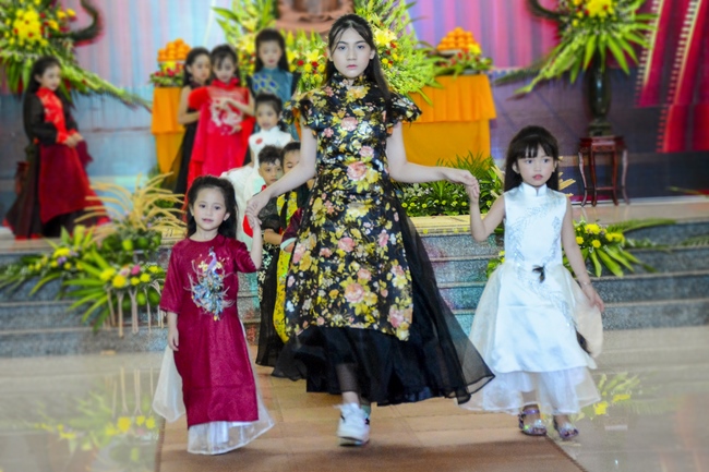 The Patriarch s' Death Anniversary at Quoc Thoi Pagoda - Thanh Hoa Province.