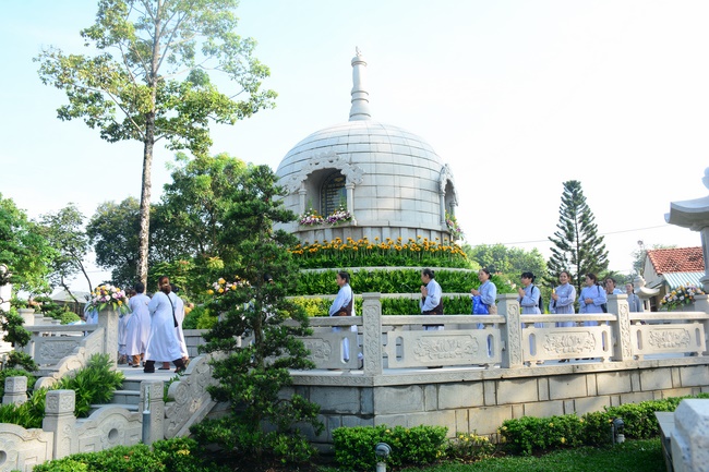 Lễ giỗ Tổ khai sáng chùa Hoằng Pháp