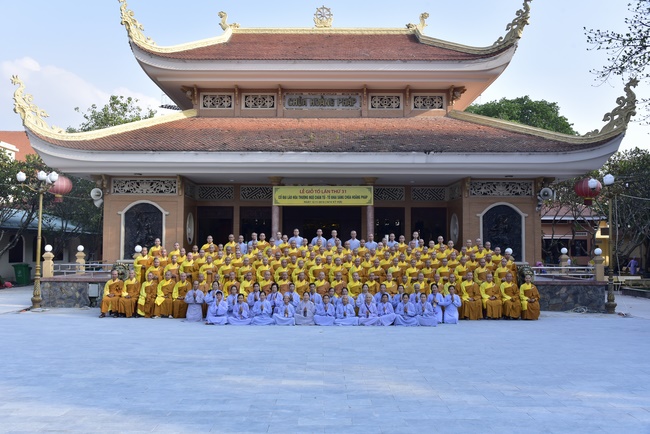 Lễ giỗ Tổ khai sáng chùa Hoằng Pháp