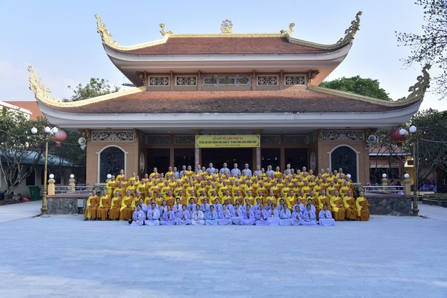 Lễ giỗ Tổ khai sáng chùa Hoằng Pháp