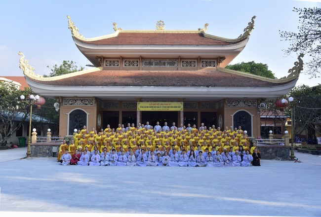 Lễ giỗ Tổ khai sáng chùa Hoằng Pháp