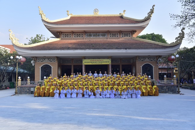 Lễ giỗ Tổ khai sáng chùa Hoằng Pháp