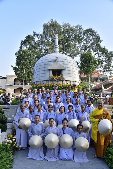 Lễ giỗ Tổ khai sáng chùa Hoằng Pháp