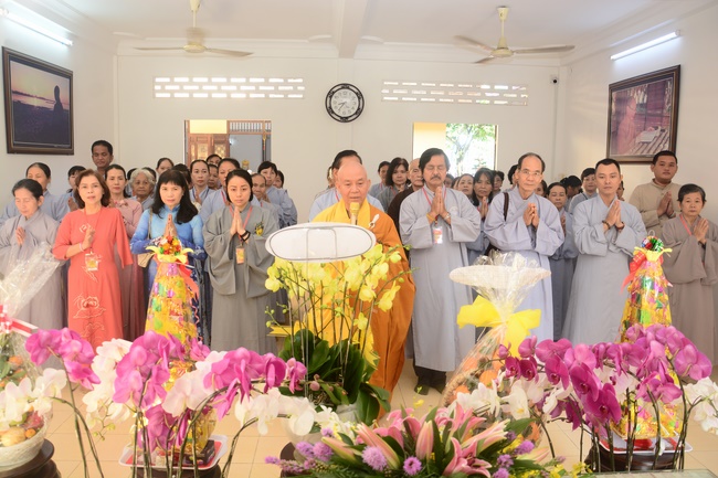 Lễ giỗ Tổ khai sáng chùa Hoằng Pháp