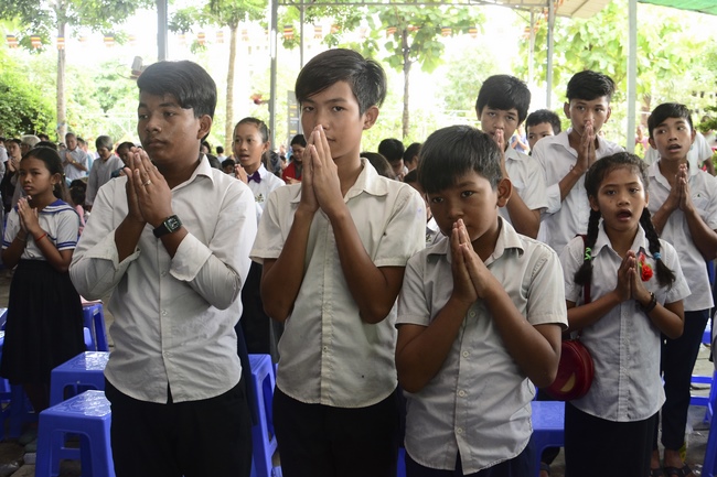 Ullumbana Ceremony at Hoang Phap Pagoda in Cambodia