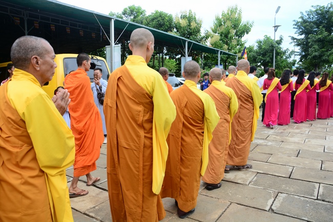 Ullumbana Ceremony at Hoang Phap Pagoda in Cambodia