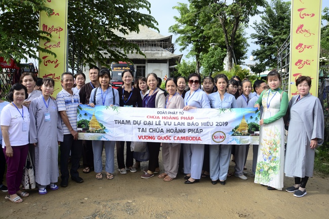 Ullumbana Ceremony at Hoang Phap Pagoda in Cambodia