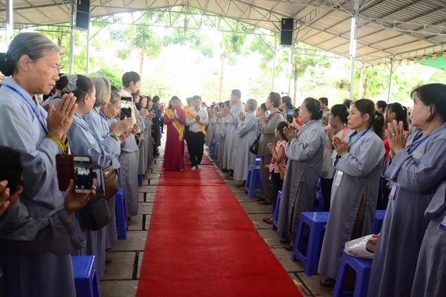 Ullumbana Ceremony at Hoang Phap Pagoda in Cambodia