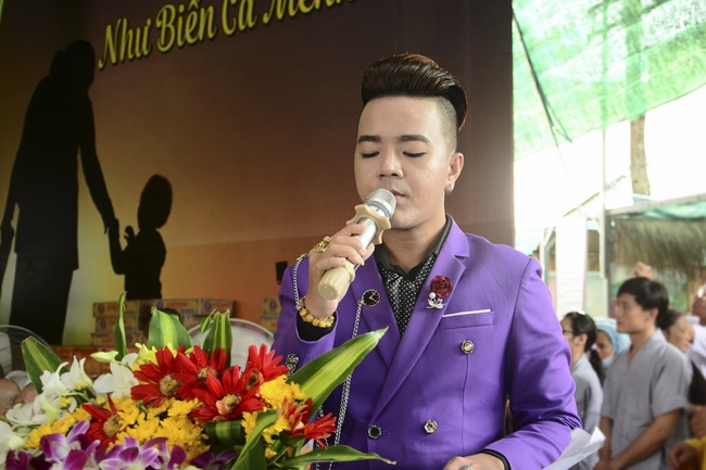 Ullumbana Ceremony at Hoang Phap Pagoda in Cambodia