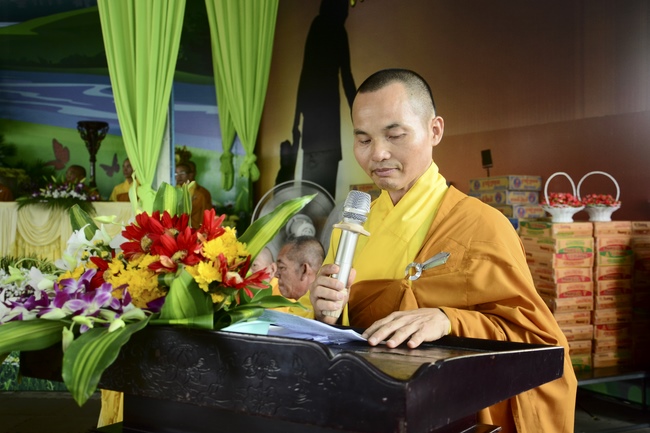Ullumbana Ceremony at Hoang Phap Pagoda in Cambodia
