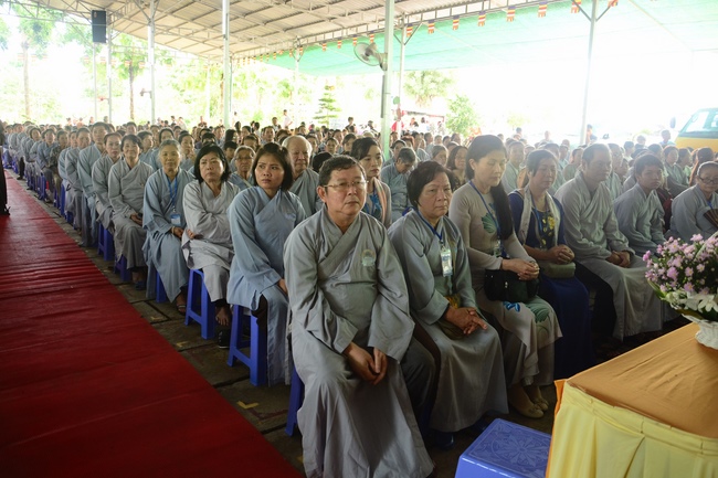 Ullumbana Ceremony at Hoang Phap Pagoda in Cambodia