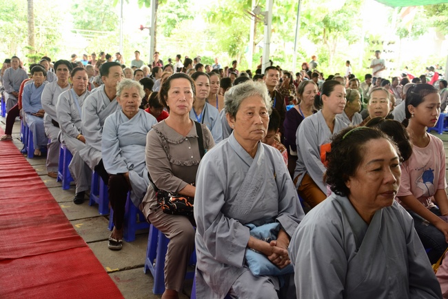 Ullumbana Ceremony at Hoang Phap Pagoda in Cambodia