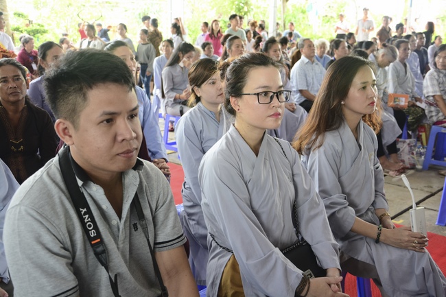 Ullumbana Ceremony at Hoang Phap Pagoda in Cambodia