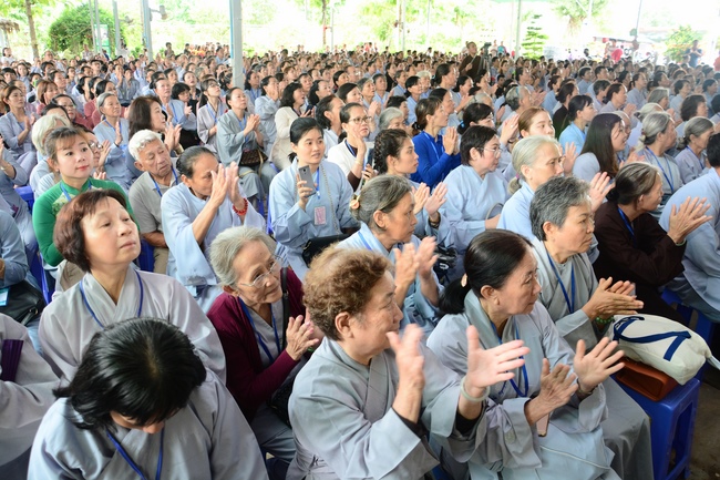 Ullumbana Ceremony at Hoang Phap Pagoda in Cambodia