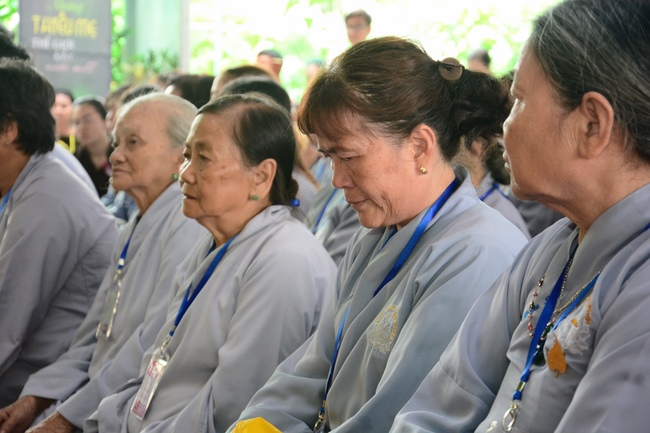 Ullumbana Ceremony at Hoang Phap Pagoda in Cambodia