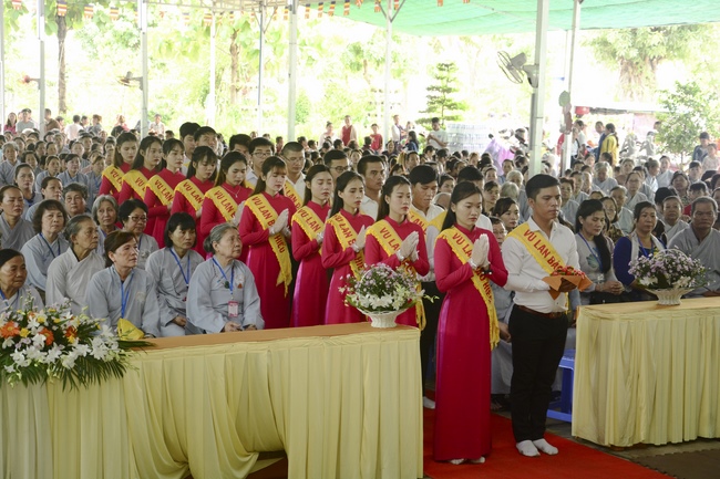 Ullumbana Ceremony at Hoang Phap Pagoda in Cambodia