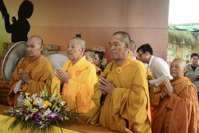 Ullumbana Ceremony at Hoang Phap Pagoda in Cambodia