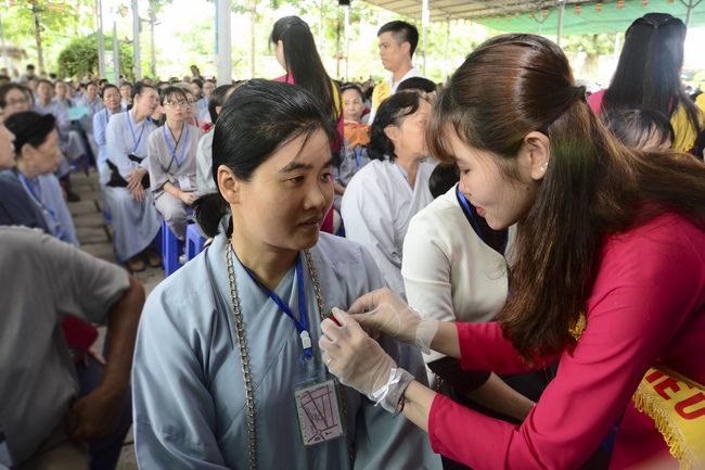 Ullumbana Ceremony at Hoang Phap Pagoda in Cambodia