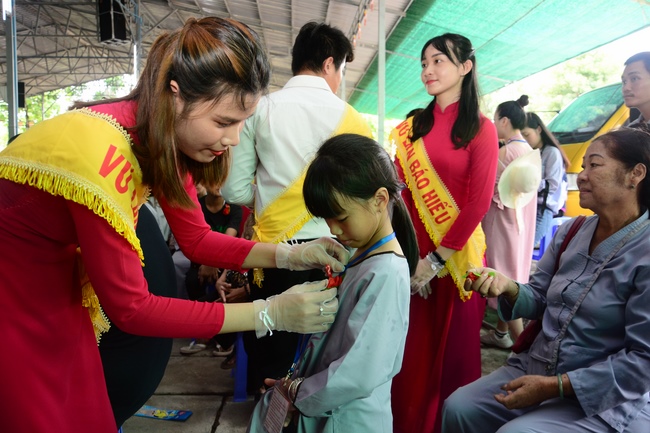 Ullumbana Ceremony at Hoang Phap Pagoda in Cambodia