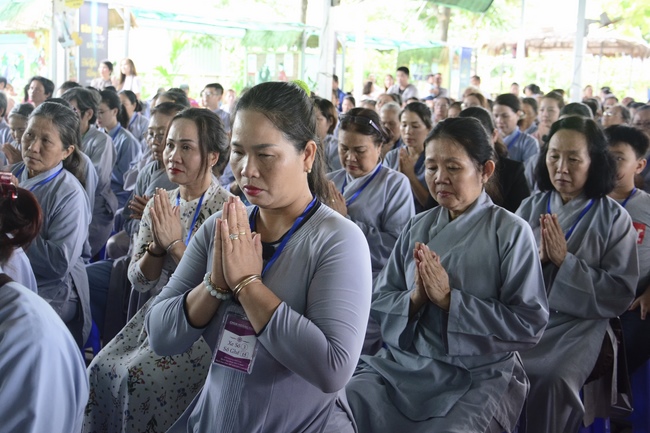 Ullumbana Ceremony at Hoang Phap Pagoda in Cambodia