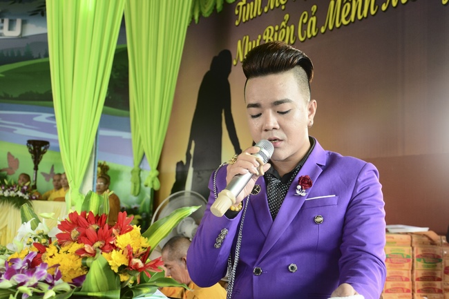 Ullumbana Ceremony at Hoang Phap Pagoda in Cambodia