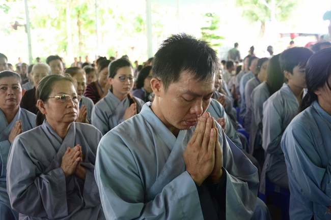 Ullumbana Ceremony at Hoang Phap Pagoda in Cambodia