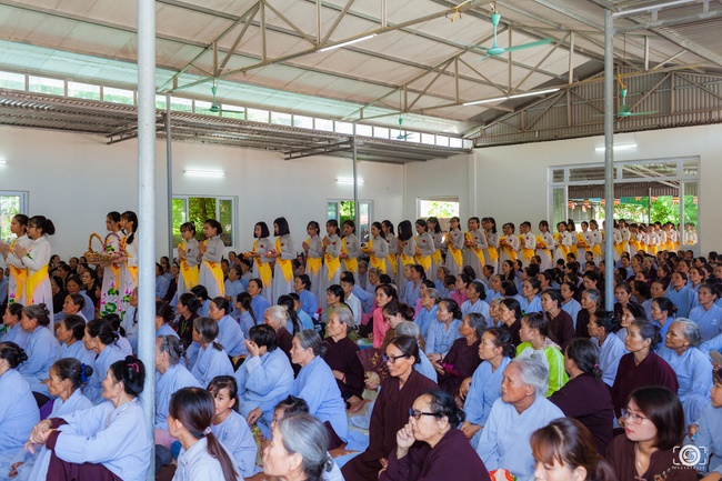 The Ullambana great Ceremony at Can Mon pagoda in Nghe An