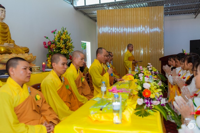 The Ullambana great Ceremony at Can Mon pagoda in Nghe An