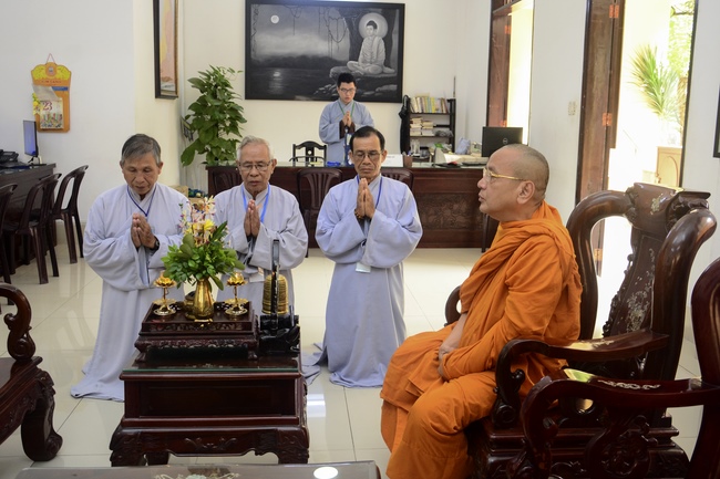 Dharma Talk “On The Way Getting Age And Death” - The 92ND Seven-Day Retreat