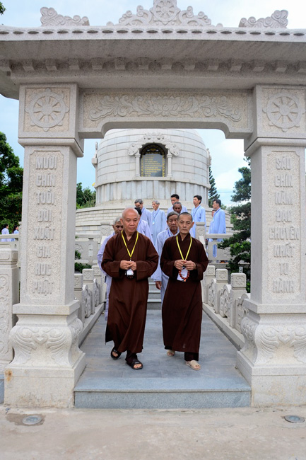 Dharma Talk “On The Way Getting Age And Death” - The 92ND Seven-Day Retreat