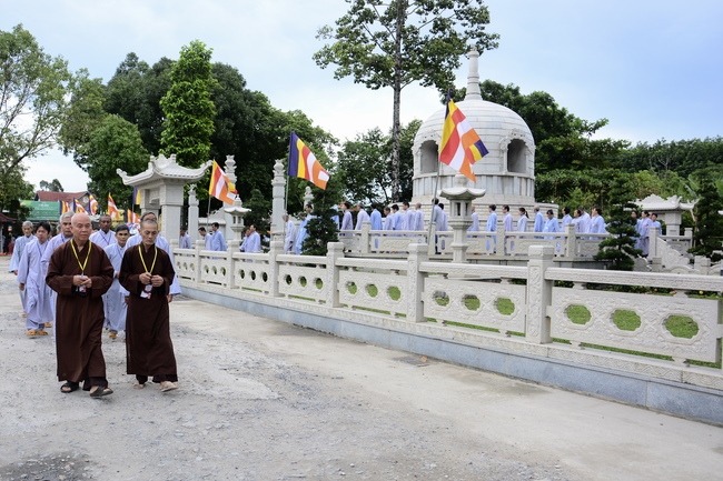 Dharma Talk “On The Way Getting Age And Death” - The 92ND Seven-Day Retreat