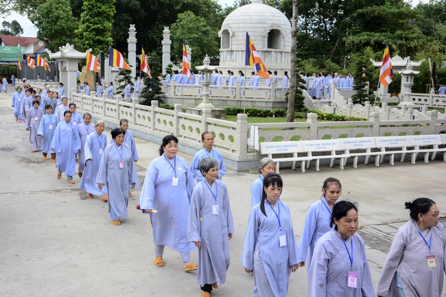 Dharma Talk “On The Way Getting Age And Death” - The 92ND Seven-Day Retreat