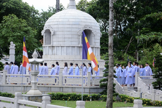 Dharma Talk “On The Way Getting Age And Death” - The 92ND Seven-Day Retreat
