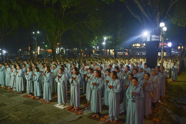 Dharma Talk “On The Way Getting Age And Death” - The 92ND Seven-Day Retreat