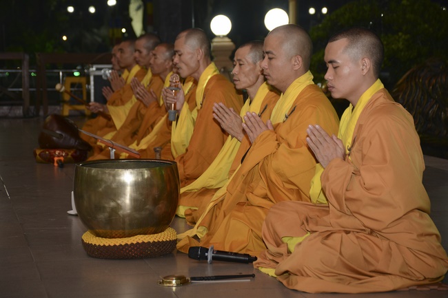 Dharma Talk “On The Way Getting Age And Death” - The 92ND Seven-Day Retreat