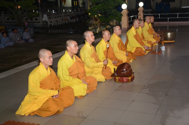 Dharma Talk “On The Way Getting Age And Death” - The 92ND Seven-Day Retreat