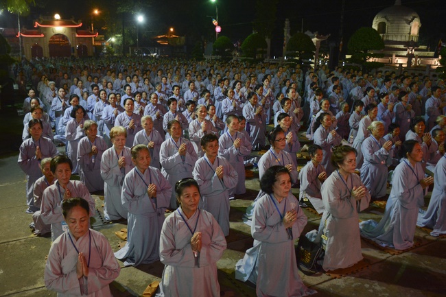 Dharma Talk “On The Way Getting Age And Death” - The 92ND Seven-Day Retreat