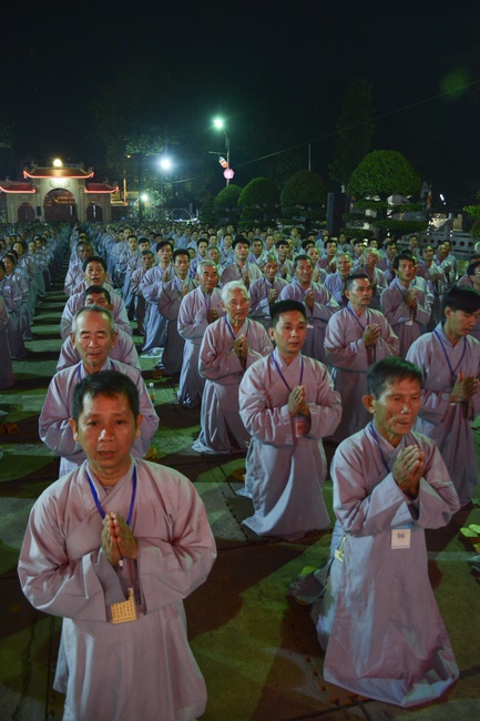 Dharma Talk “On The Way Getting Age And Death” - The 92ND Seven-Day Retreat