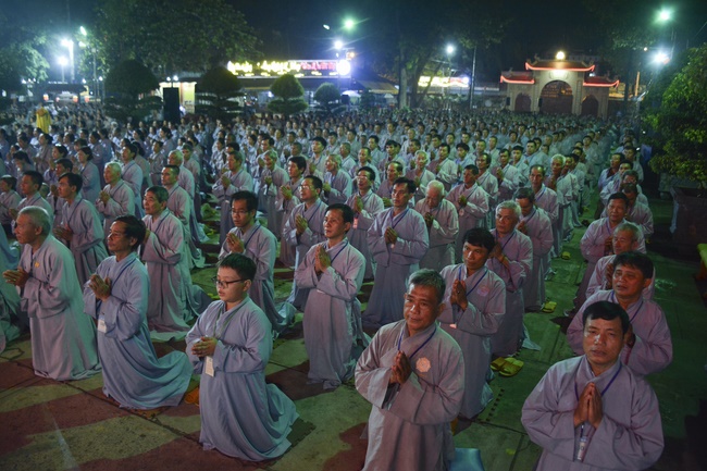 Dharma Talk “On The Way Getting Age And Death” - The 92ND Seven-Day Retreat