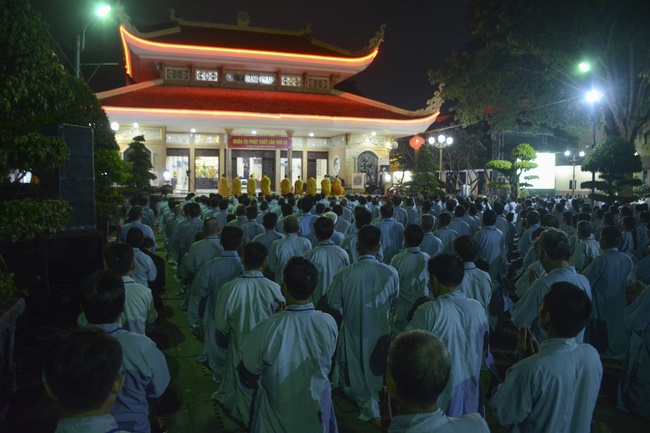 Dharma Talk “On The Way Getting Age And Death” - The 92ND Seven-Day Retreat