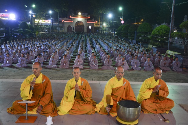 Dharma Talk “On The Way Getting Age And Death” - The 92ND Seven-Day Retreat