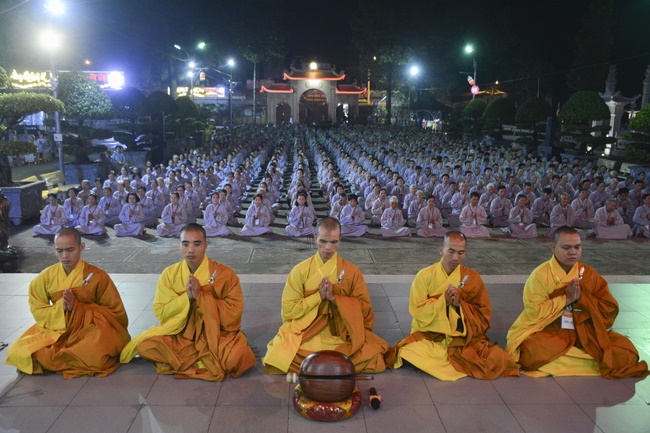 Dharma Talk “On The Way Getting Age And Death” - The 92ND Seven-Day Retreat