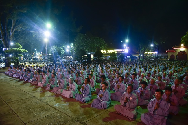 Dharma Talk “On The Way Getting Age And Death” - The 92ND Seven-Day Retreat