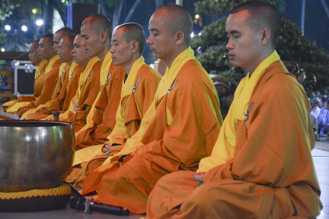 Dharma Talk “On The Way Getting Age And Death” - The 92ND Seven-Day Retreat