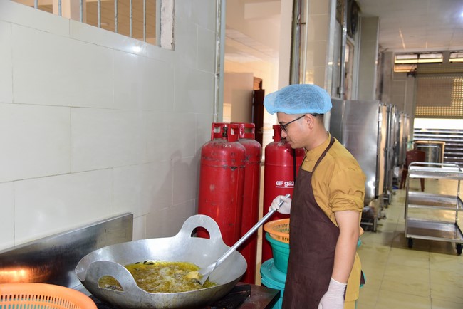 One - Day Practice and the Ordination Ceremony