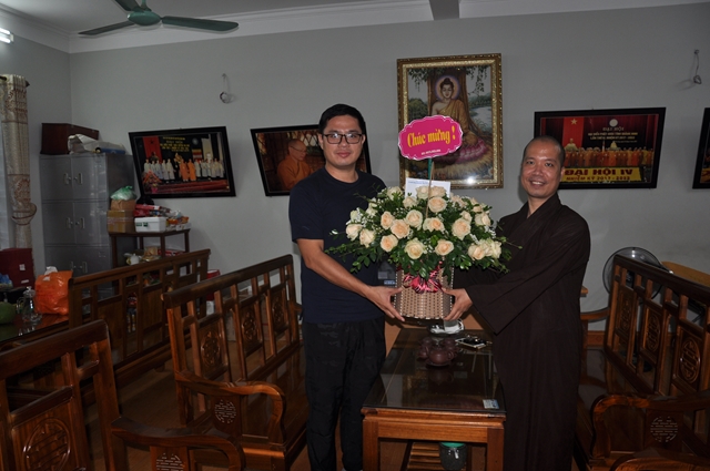 Visit and congratulations on the Ulllambana's Great ceremony to Tieu Dao pagoda of the leaders of organizations in Quang Ninh province.