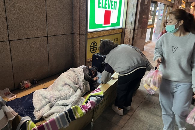 Year-end charity of Linh An Pagoda - Giving will remain forever