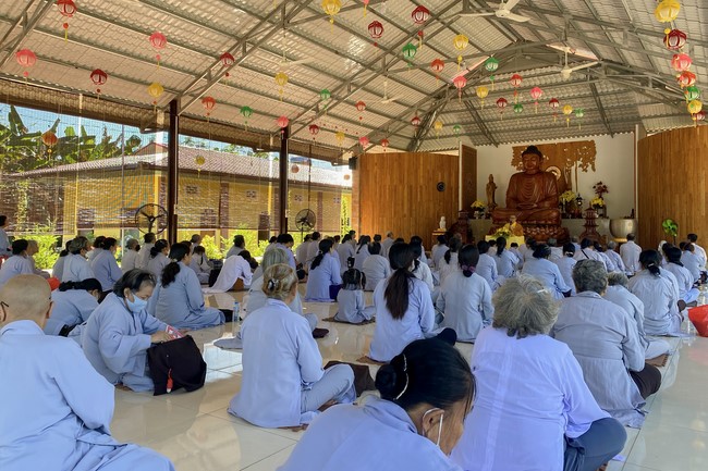 One-Day Peaceful Retreat at Suoi Phap Pagoda