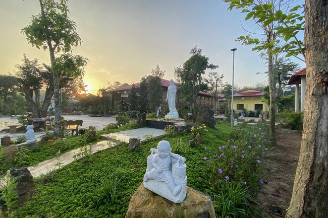 One-Day Peaceful Retreat at Suoi Phap Pagoda